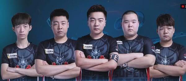 攻防两端的 攻防两端的